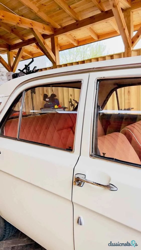 1972' Gaz 24 Wołga photo #6