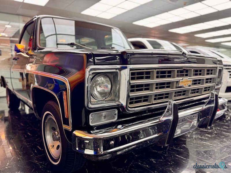 1977' Chevrolet C-10 photo #2