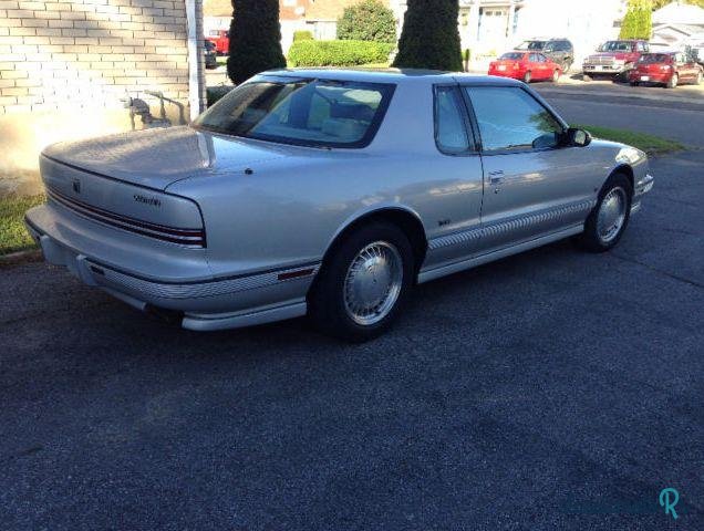 1990' Oldsmobile Toronado Trofeo photo #3
