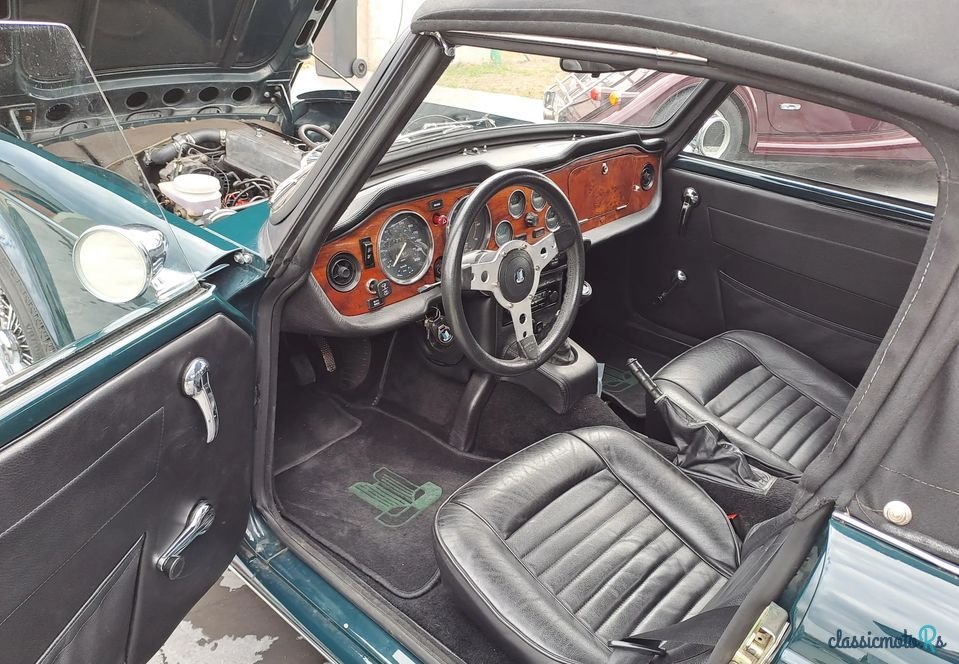 1974' Triumph TR6 photo #3