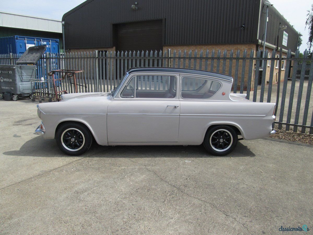 1965' Ford Anglia photo #1