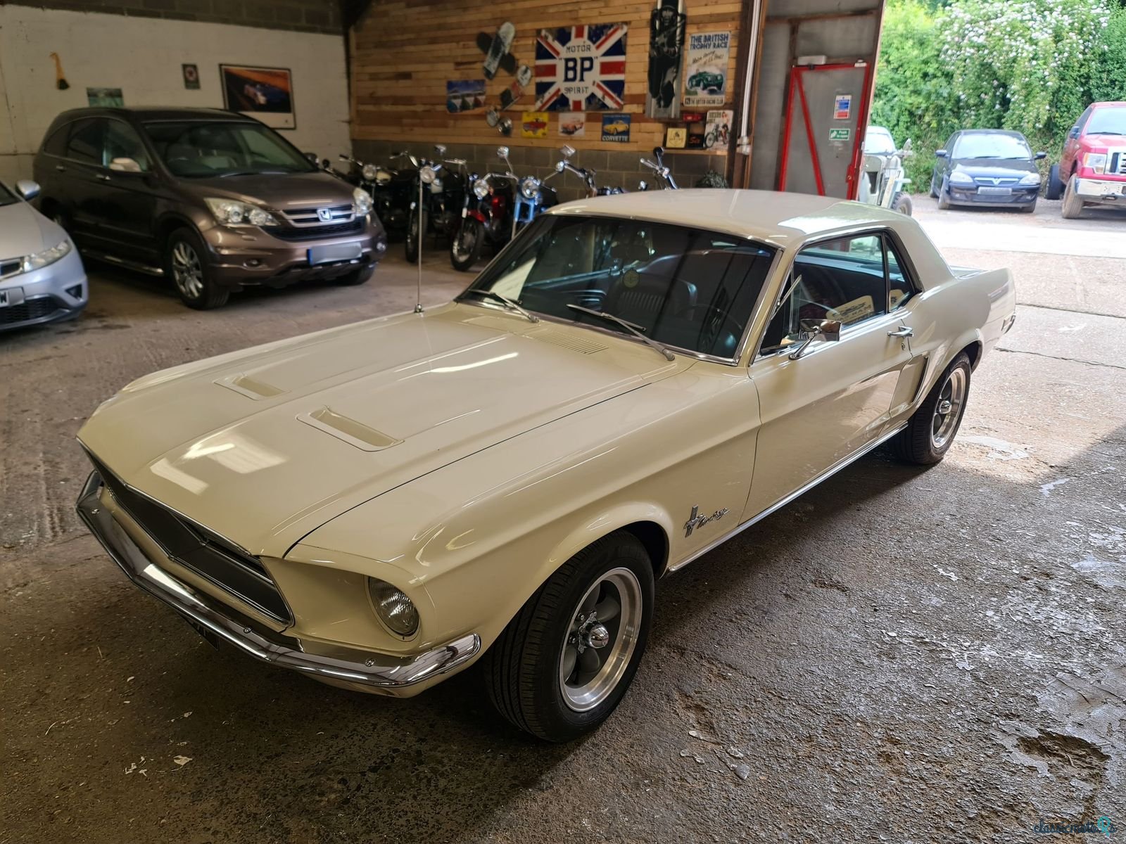 1968' Ford Mustang Gt photo #2
