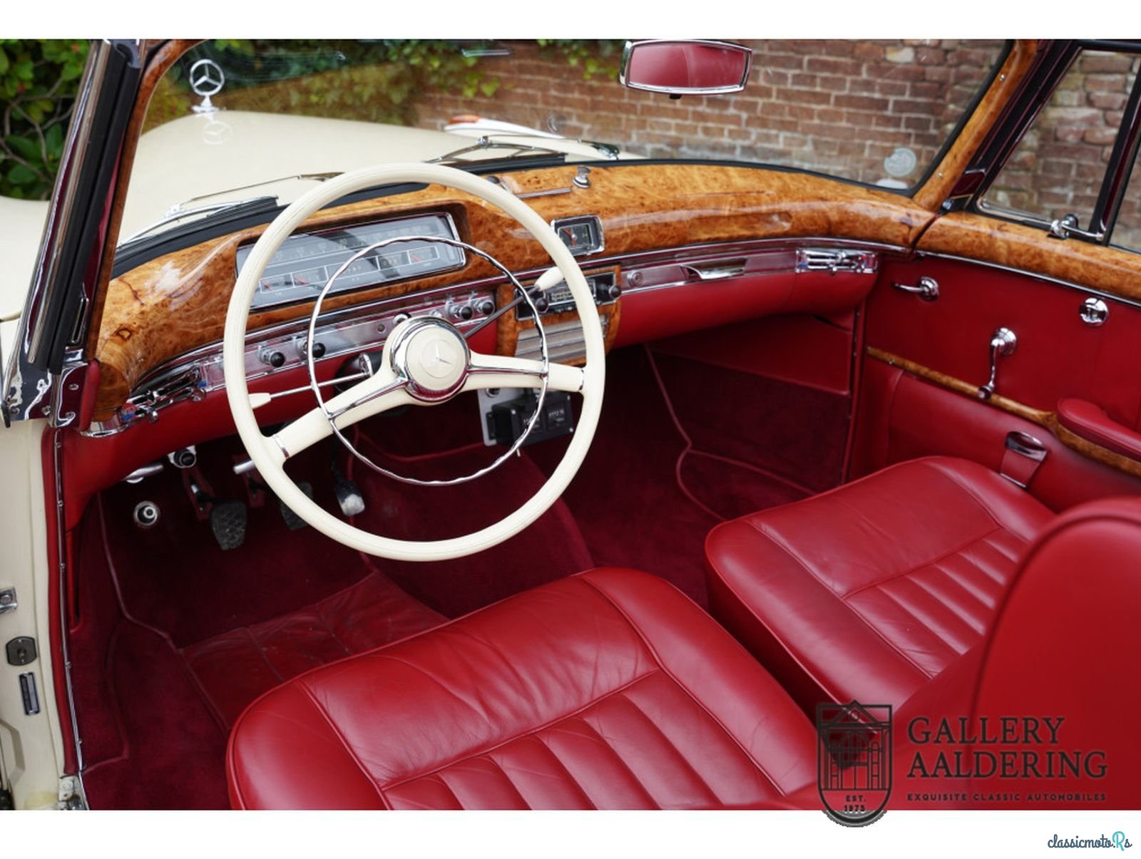 1957' Mercedes-Benz 220S photo #3