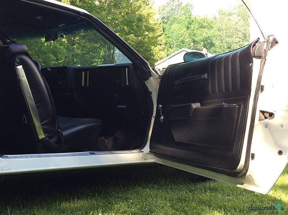 1977' Chevrolet Monte Carlo photo #3