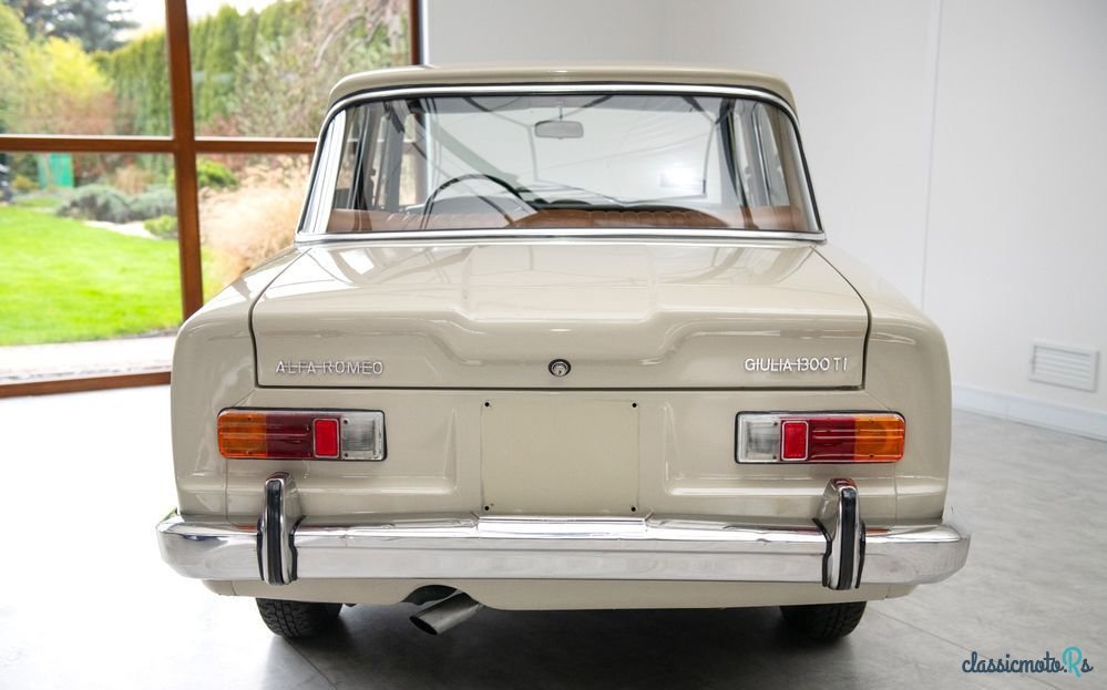 1968' Alfa Romeo Giulia photo #5