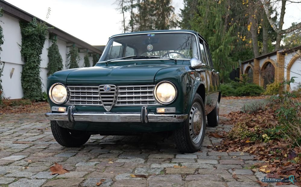 1967' Alfa Romeo Giulia photo #2