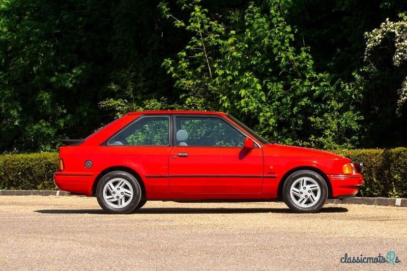 1989' Ford Escort photo #5