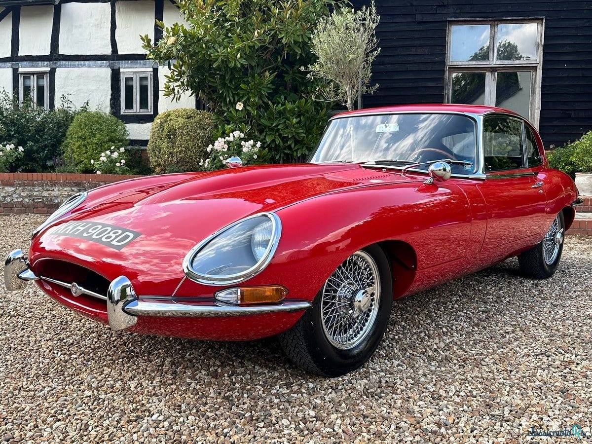 1966' Jaguar E-Type photo #3