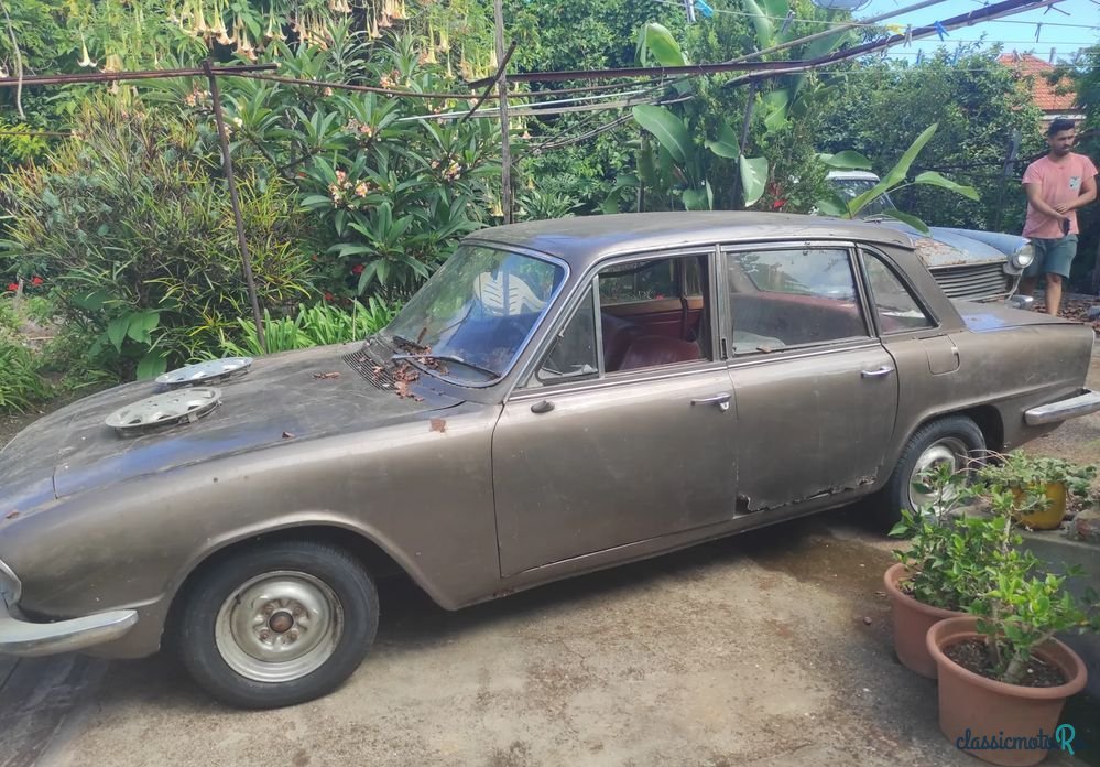 1971' Triumph 2000 photo #1