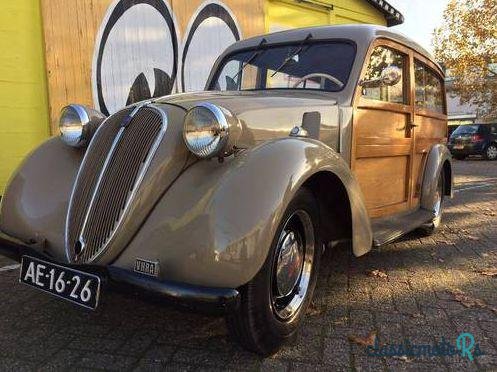 1949' Simca 8 Canadienne photo #3