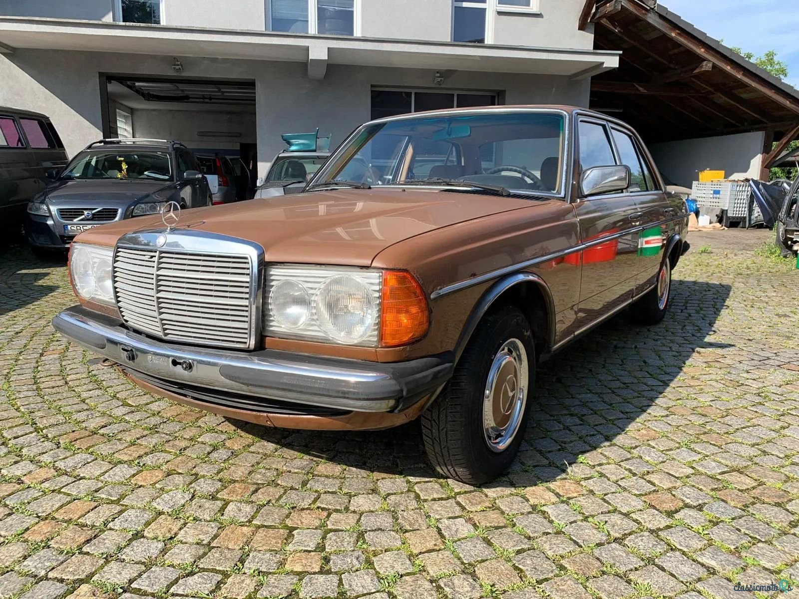 1980' Mercedes-Benz W123 photo #1