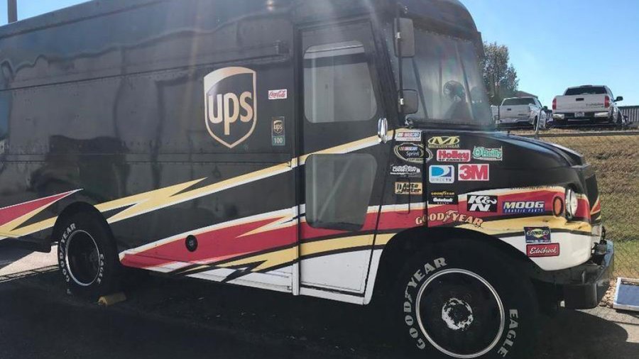 This UPS truck has 850 horsepower and it's up for auction
