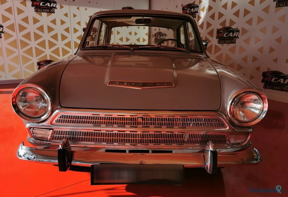 1965' Ford Cortina photo #3