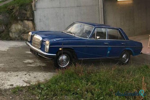 1969' Mercedes-Benz 220 photo #1