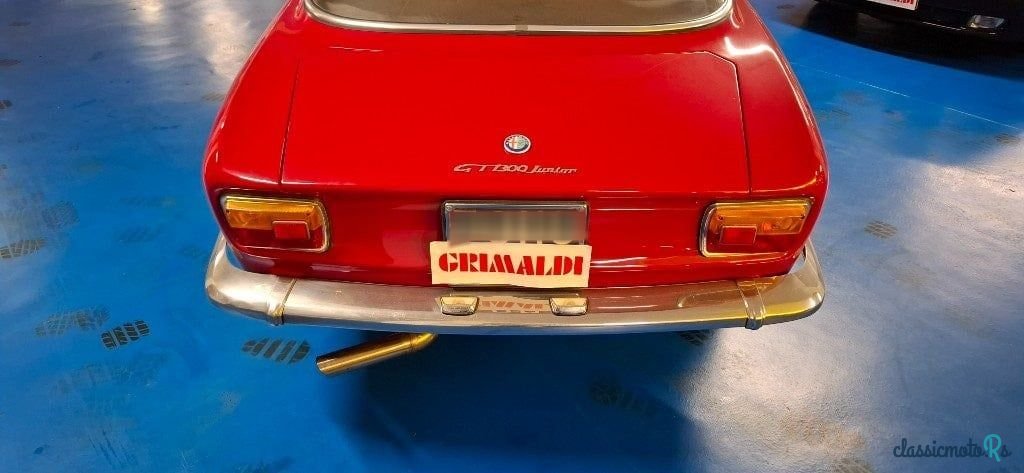 1975' Alfa Romeo GT photo #3