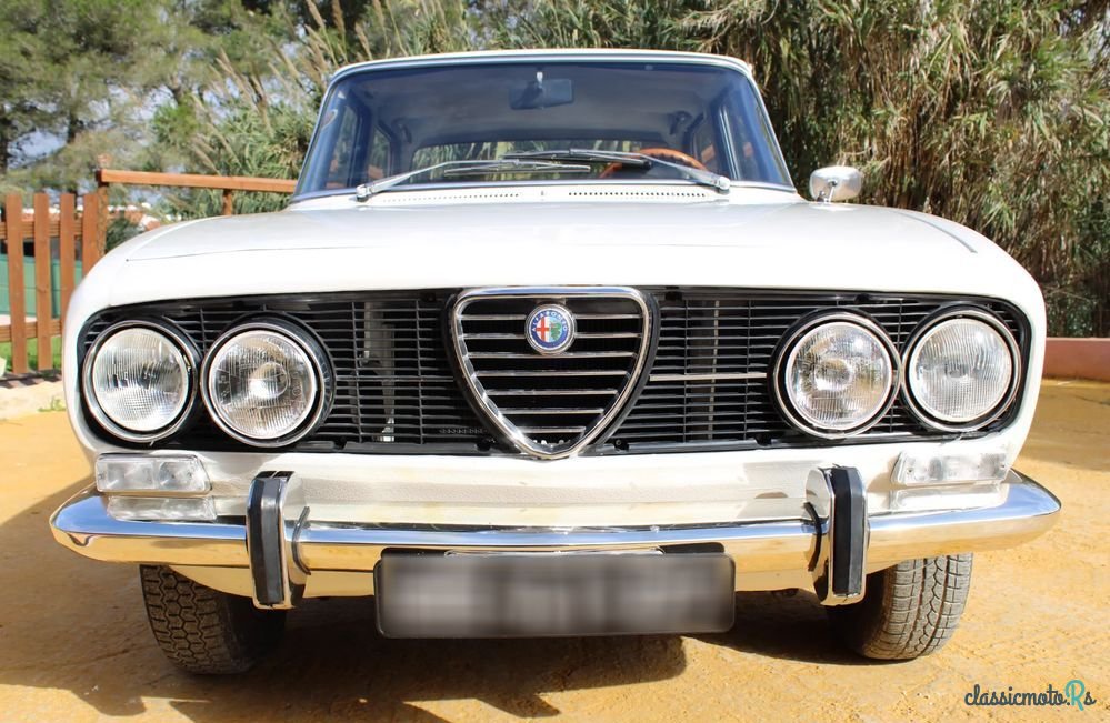 1972' Alfa Romeo 2000 photo #3