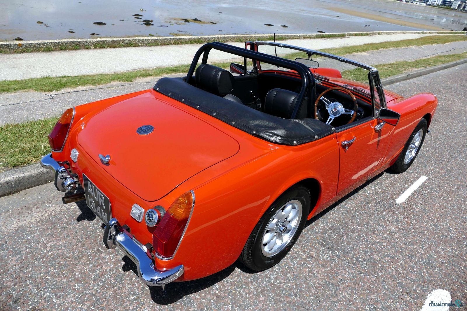 1974' MG photo #3