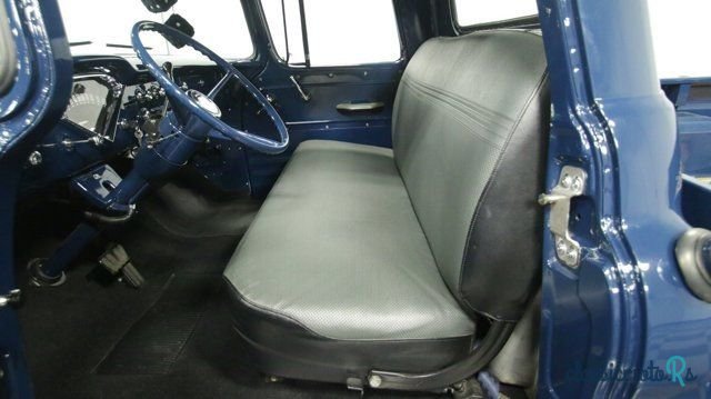 1958' Chevrolet Apache photo #4