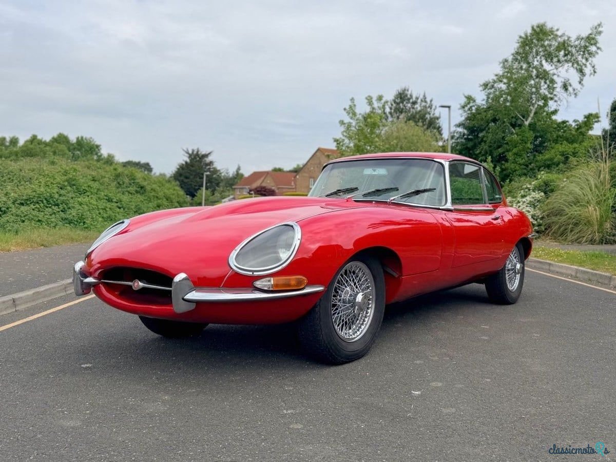 1967' Jaguar E-Type photo #2