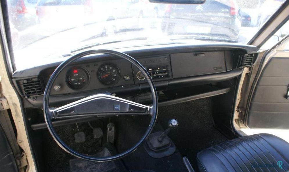 1974' Toyota Corolla 1.2 Sedan photo #1