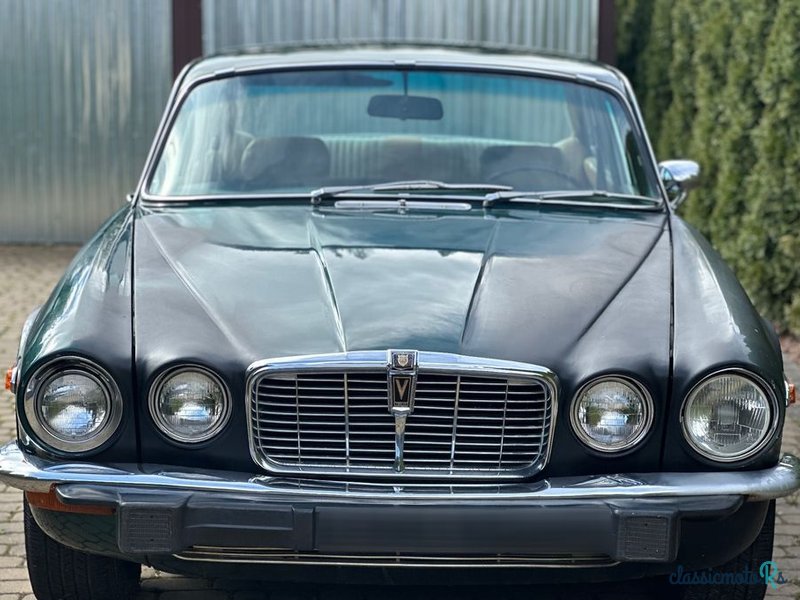 1974' Jaguar XJ photo #6