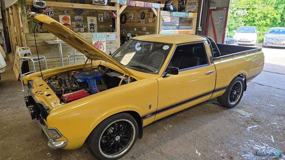 1974' Ford Cortina photo #5