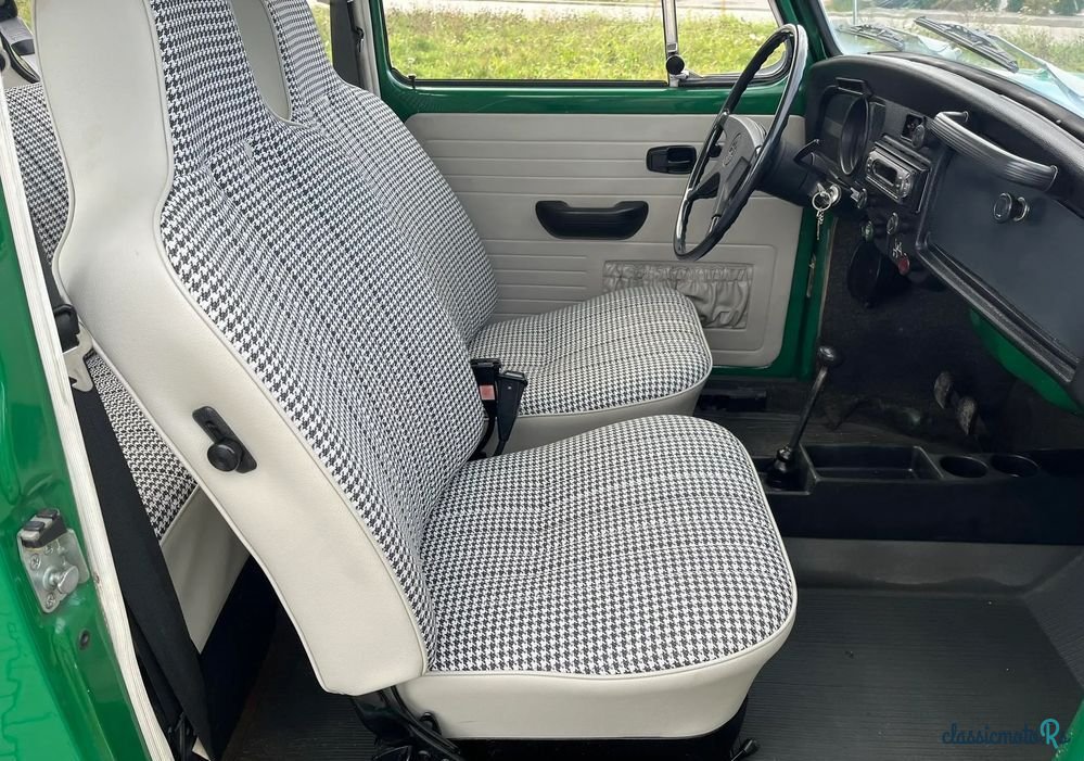 1972' Volkswagen Garbus photo #4