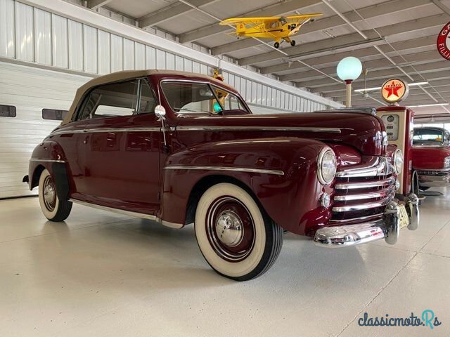1948' Ford Super Deluxe photo #2