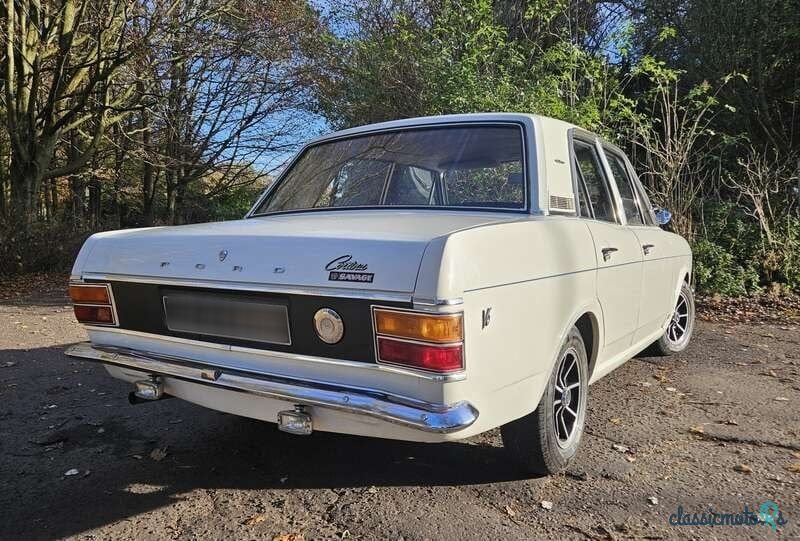 1970' Ford Cortina photo #4