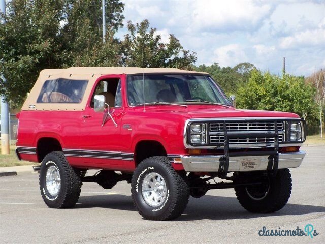 1979' Plymouth Trailduster photo #3