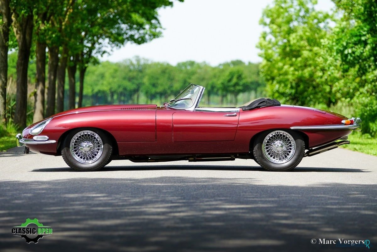 1964' Jaguar E-Type photo #3