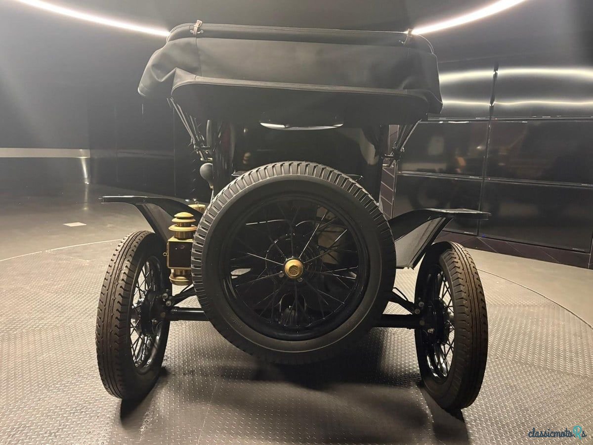 1920' Ford Model T photo #5