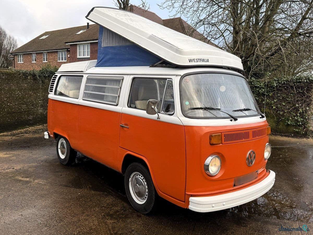 1974' Volkswagen Type 2 photo #2
