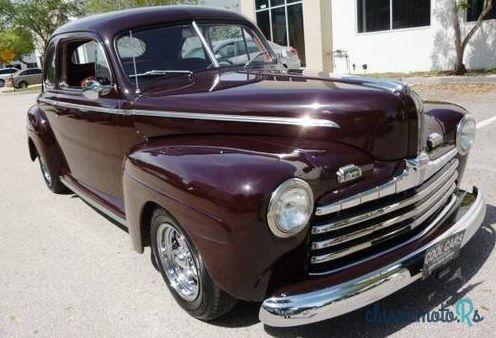 1946' Ford Deluxe Club Coupe photo #2