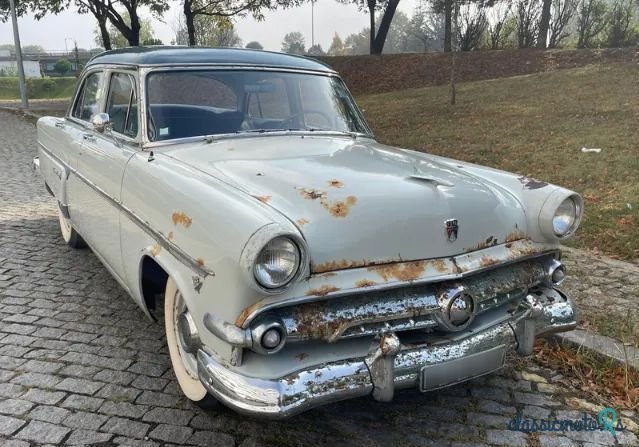 1954' Ford Crestline photo #6