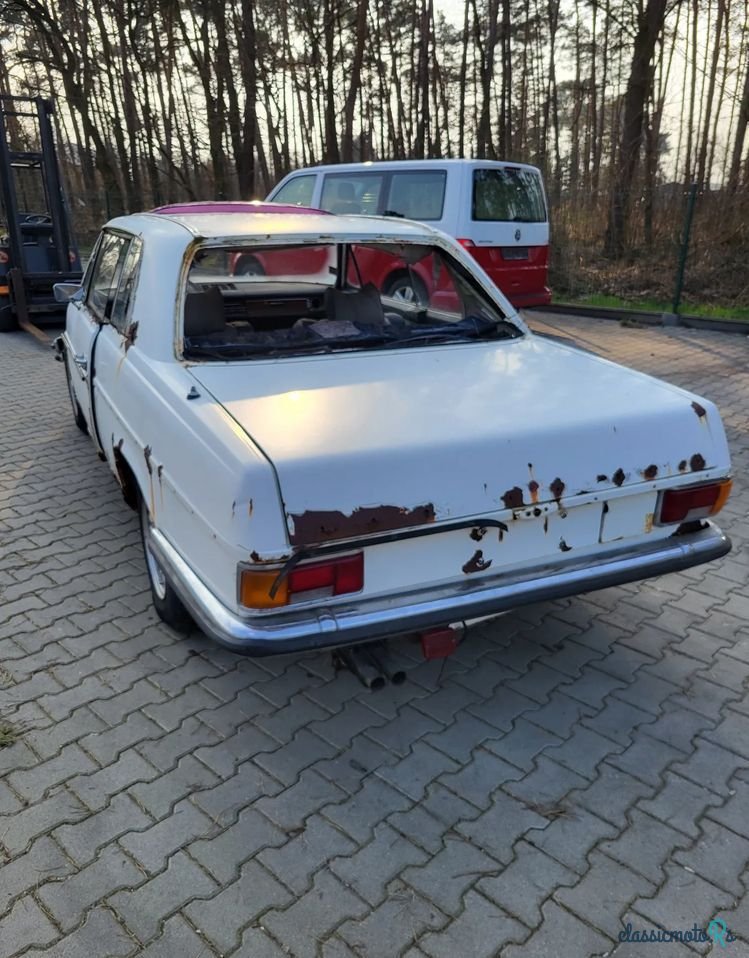 1969' Mercedes-Benz 250CE photo #2