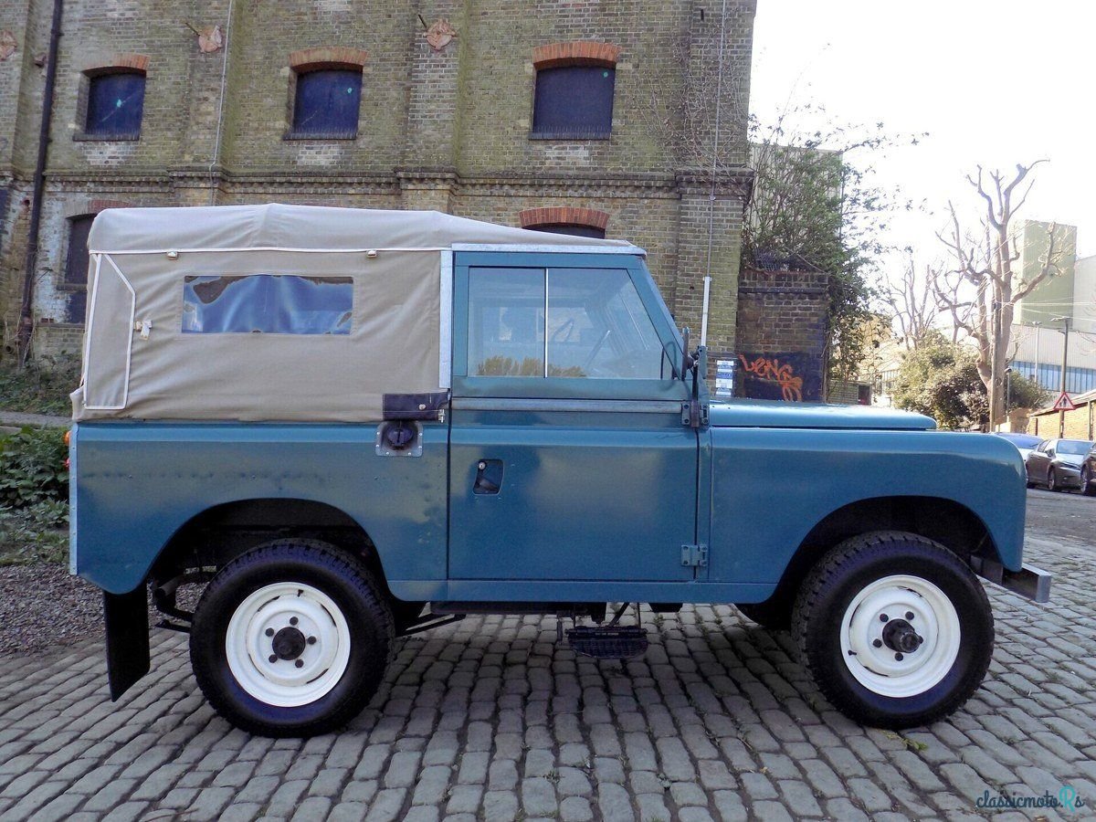 1972' Land Rover 88 photo #6