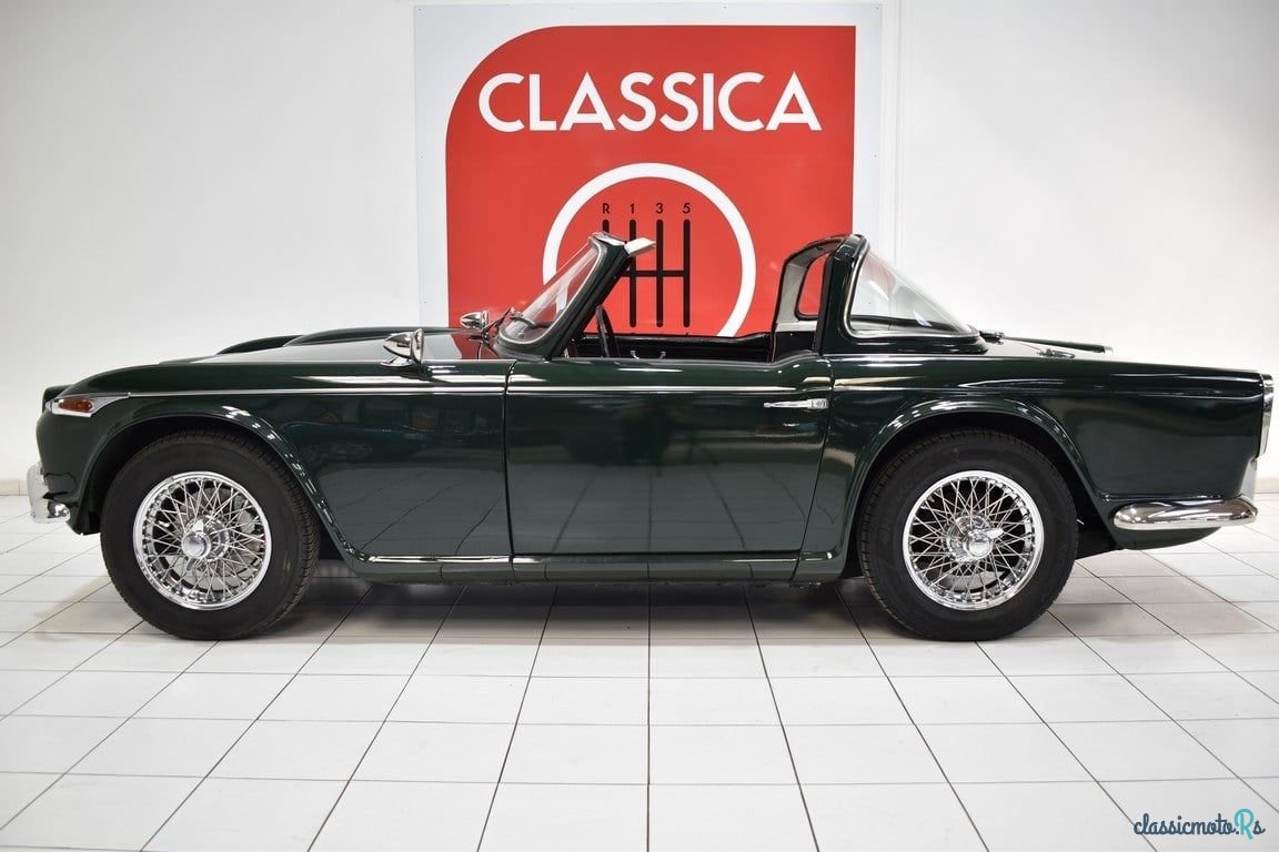 1967' Triumph TR4 photo #4
