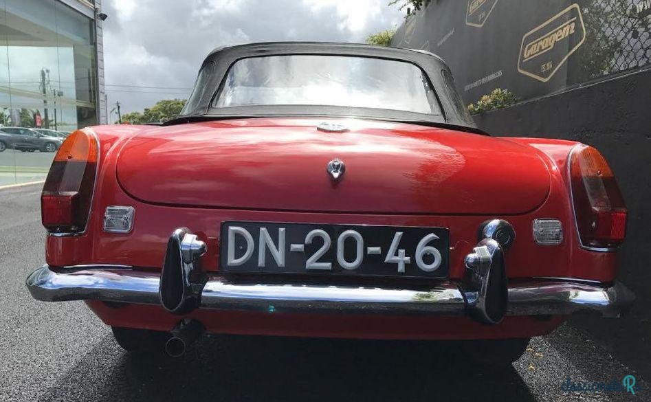 1973' MG MGB Roadster photo #5