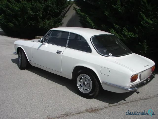 1971' Alfa Romeo Gt Junior photo #3