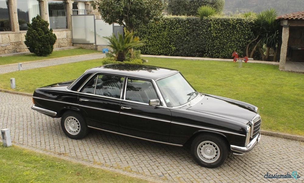 1975' Mercedes-Benz 240 photo #5