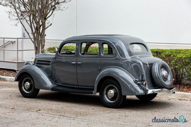 1936' Ford Deluxe photo #3