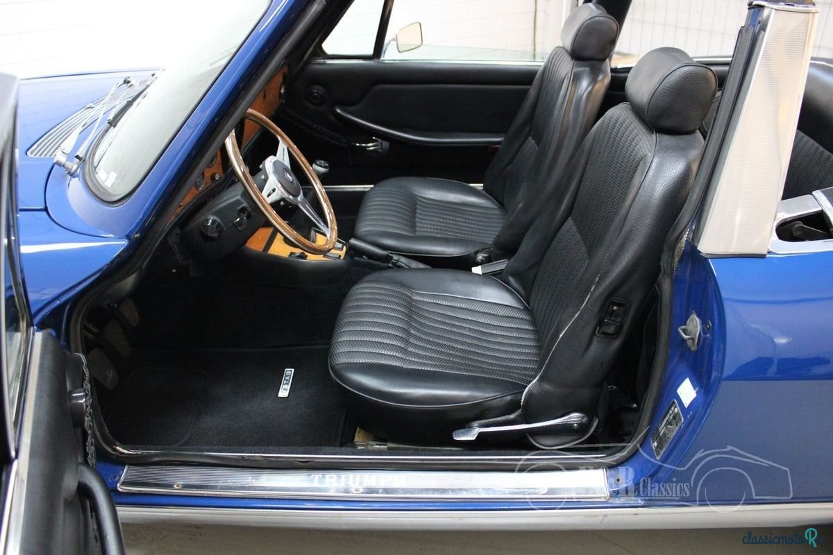 1975' Triumph Stag photo #5