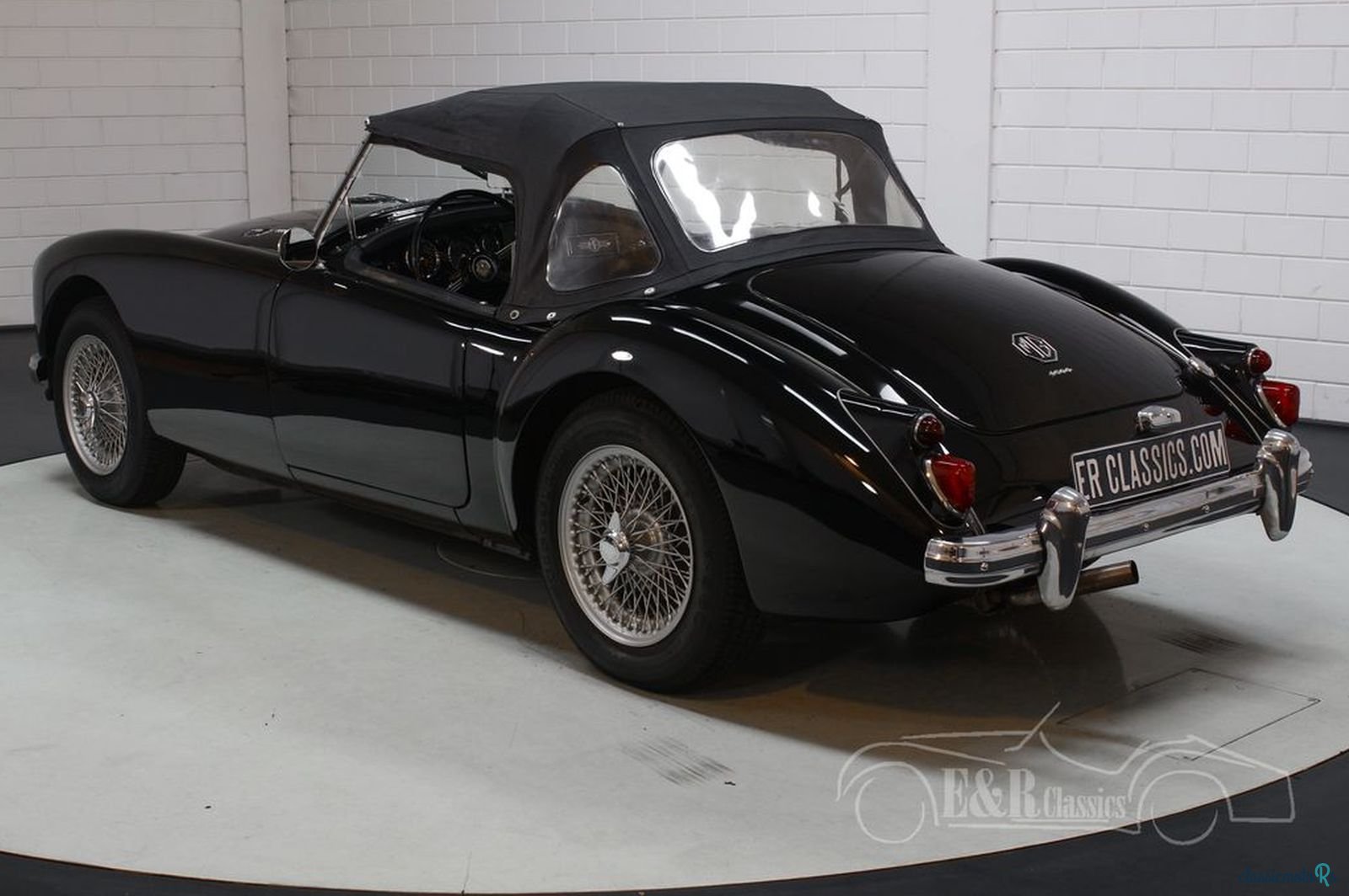 1960' MG MGA photo #5