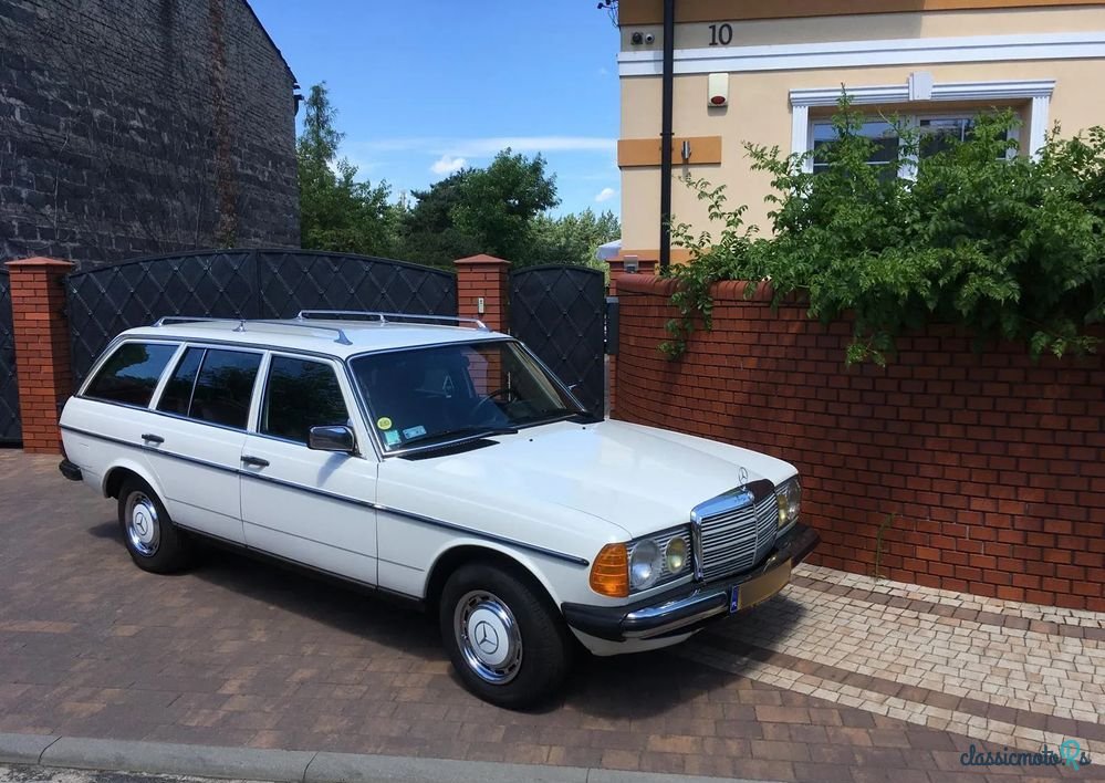 1978' Mercedes-Benz W123 photo #3