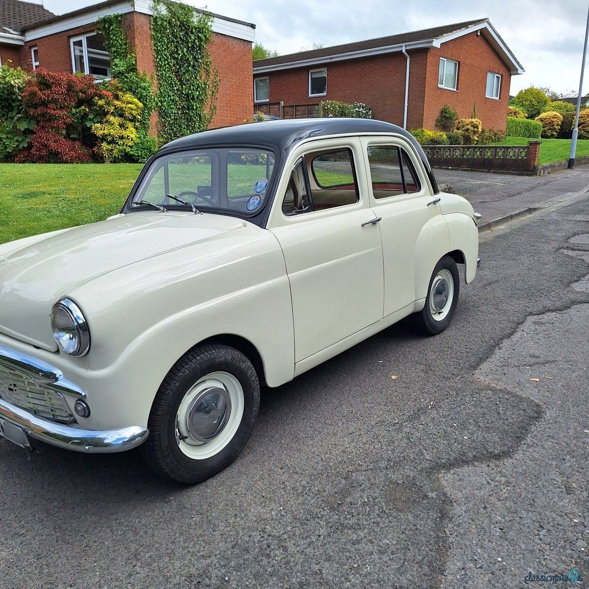 1958' Standard 10 photo #1