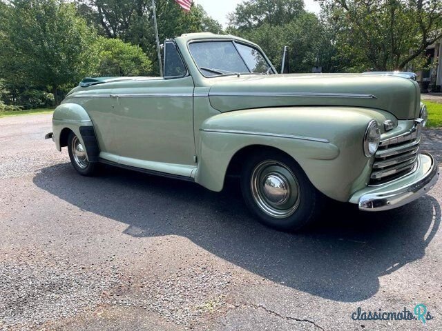 1946' Ford Super Deluxe photo #3