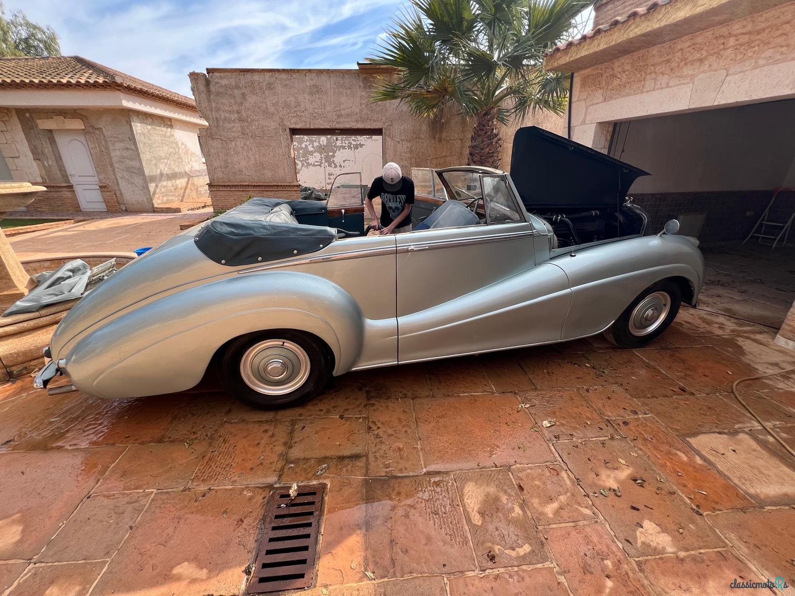 1954' Bentley R-Type CONVERTIBLE PARK WARD photo #2