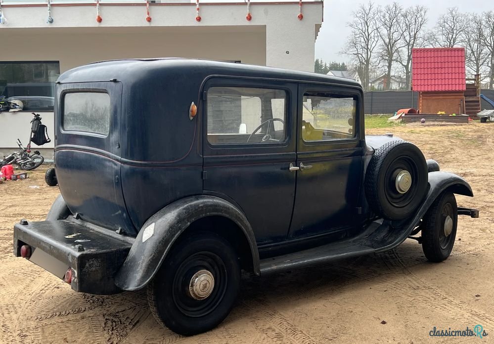 1935' Renault Monaquatre photo #3