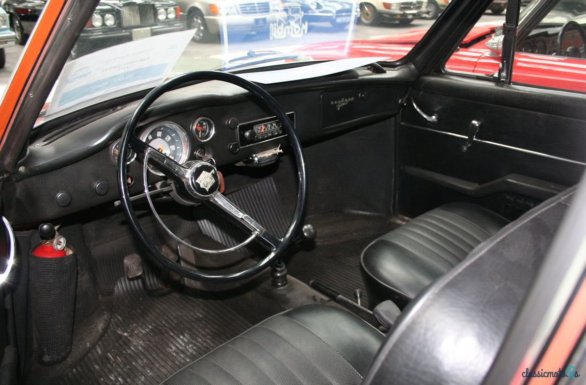 1973' Volkswagen Karmann Ghia photo #4